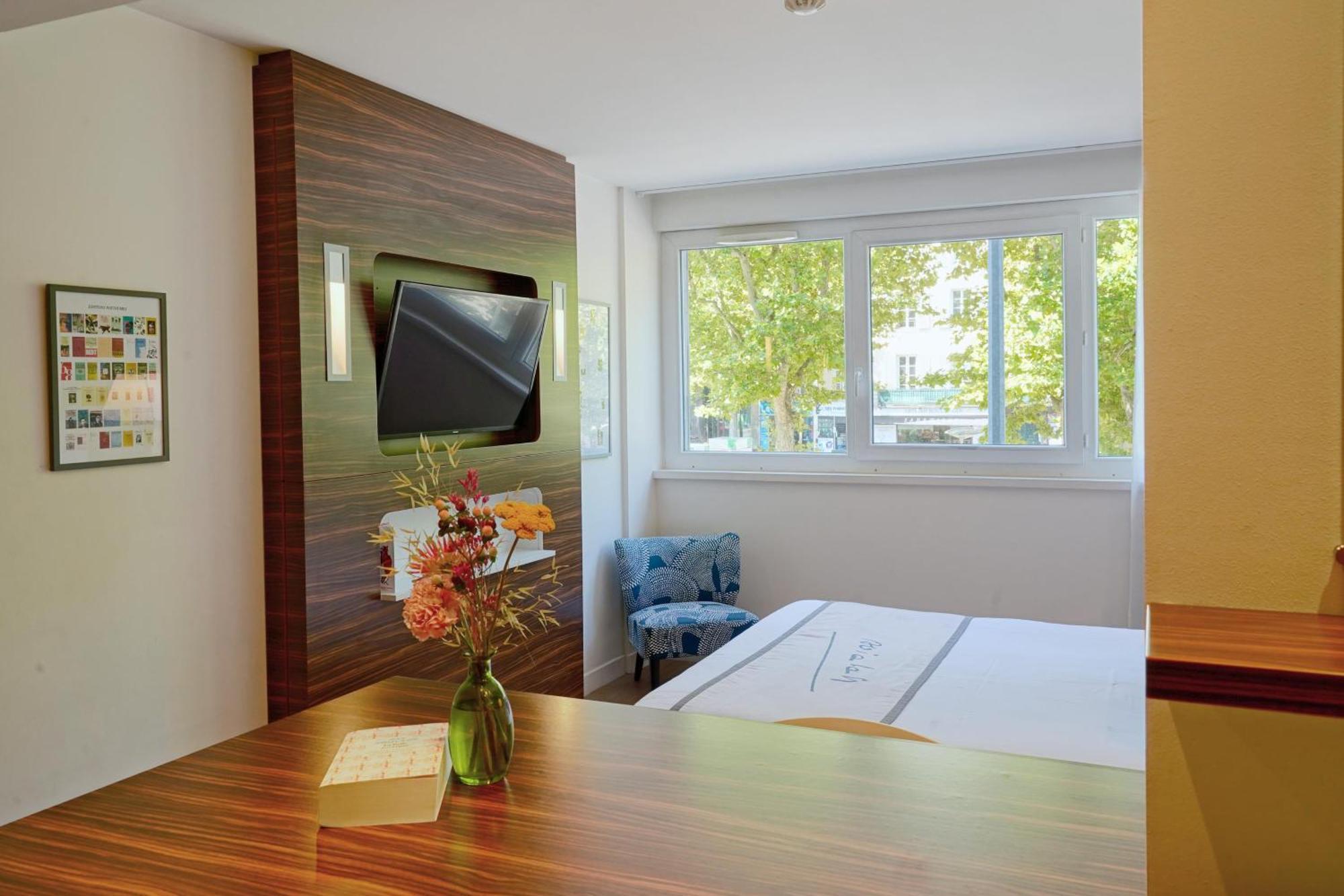 Executive Room