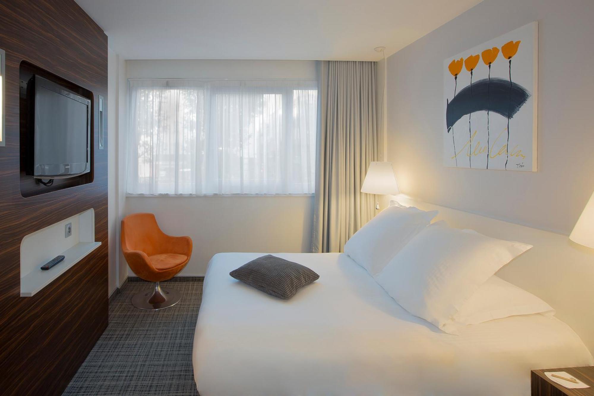 Executive Room